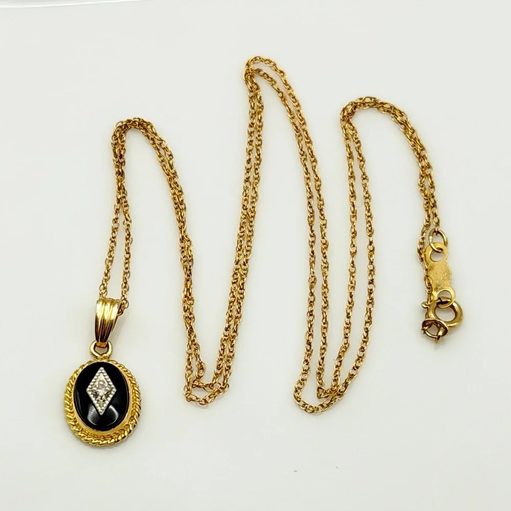 Vintage 14K Solid Gold Black Onyx Diamond Pendant Necklace 18” *Signed Carla* - Picture 14 of 16